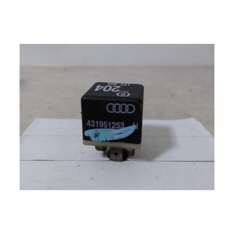 Relais electrique AUDI 80 3 PHASE 1 d’occasion