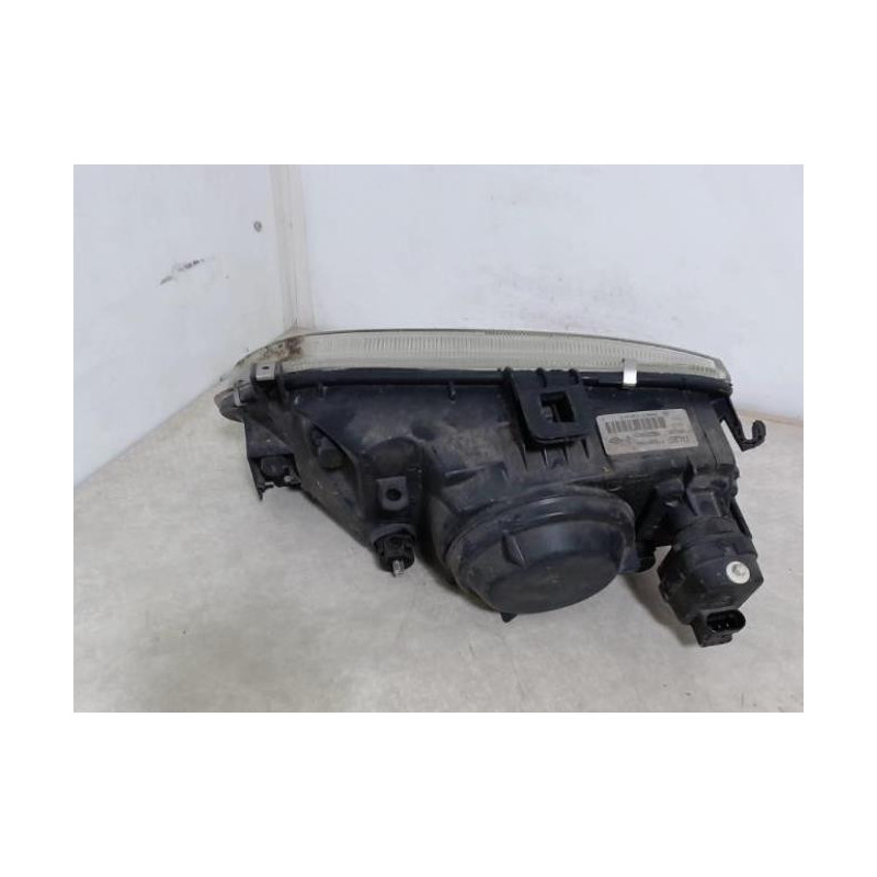 Optique avant principal droit (feux)(phare) RENAULT SCENIC 1 PHASE 1 d’occasion