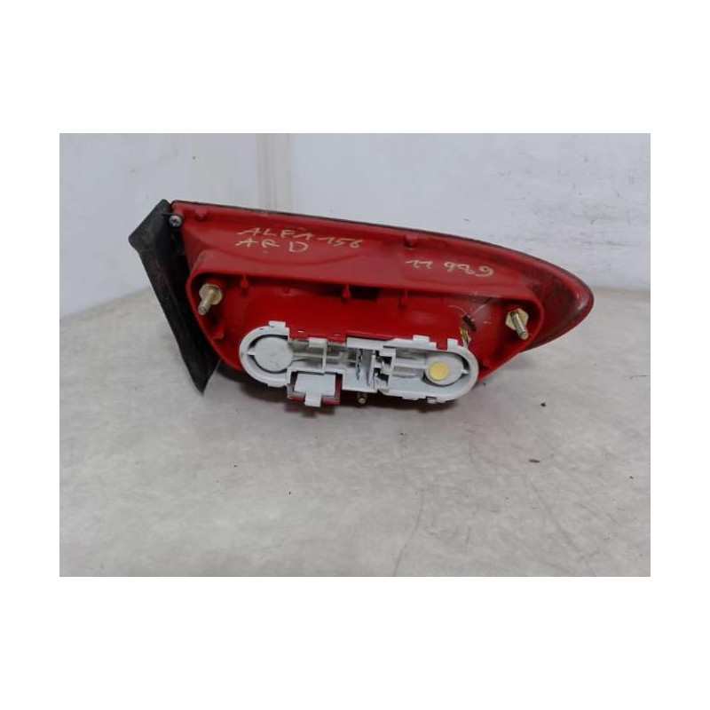 Feu arriere principal droit (feux) ALFA ROMEO 156 PHASE 1 BREAK d’occasion
