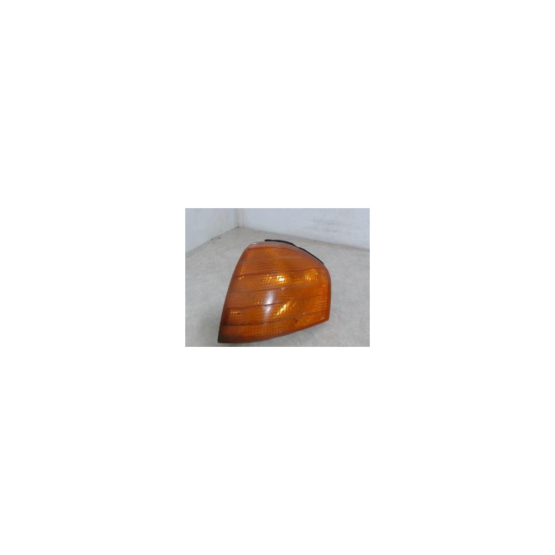 Optique avant secondaire gauche (feux)(clignotant) MERCEDES CLASSE C 202 PHASE 1 d’occasion