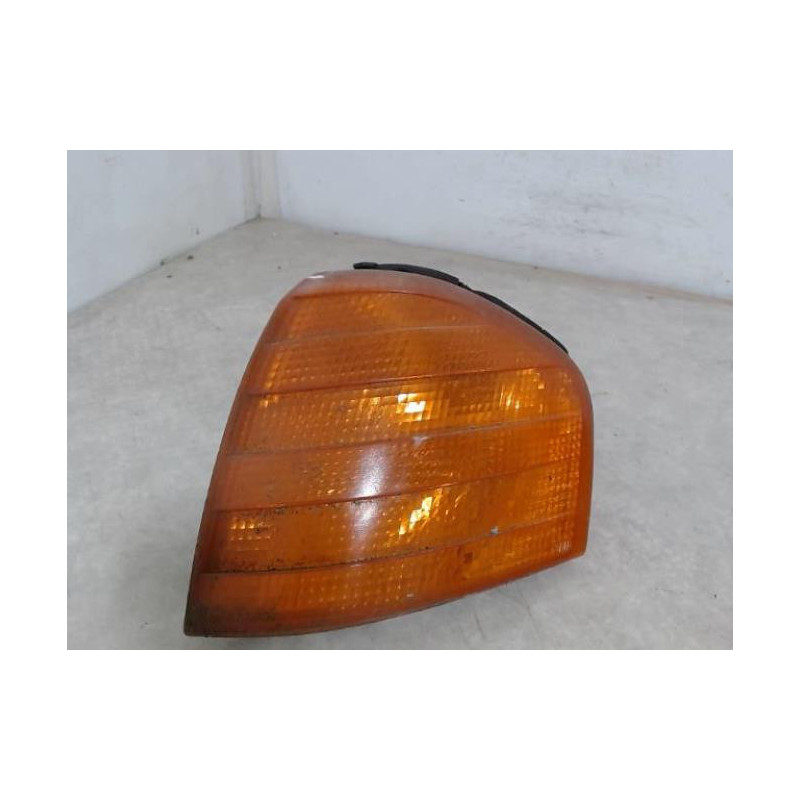 Optique avant secondaire gauche (feux)(clignotant) MERCEDES CLASSE C 202 PHASE 1 d’occasion