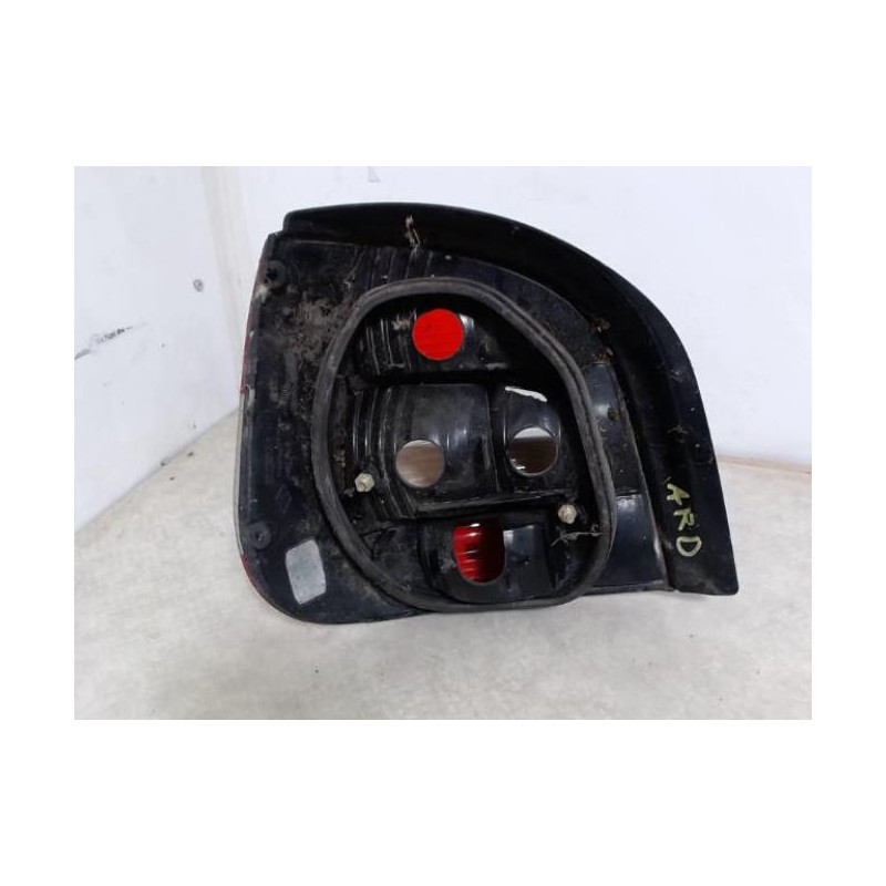Feu arriere principal droit (feux) RENAULT SCENIC 1 PHASE 2 d’occasion