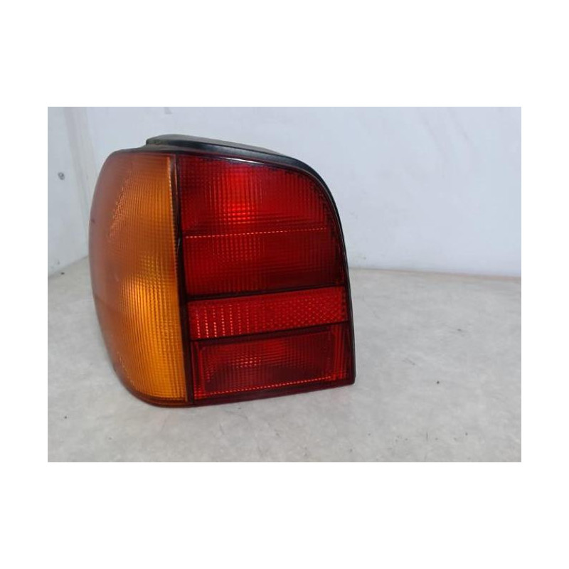 Feu arriere principal gauche (feux) VOLKSWAGEN POLO 3 PHASE 1 d’occasion