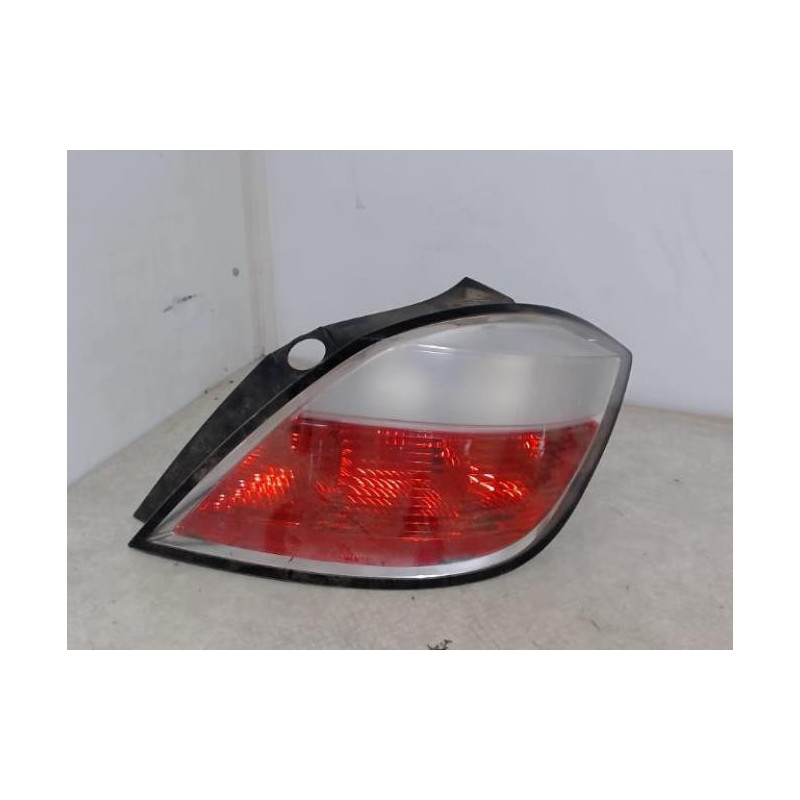 Feu arriere secondaire droit (feux) OPEL ASTRA H PHASE 1 d’occasion