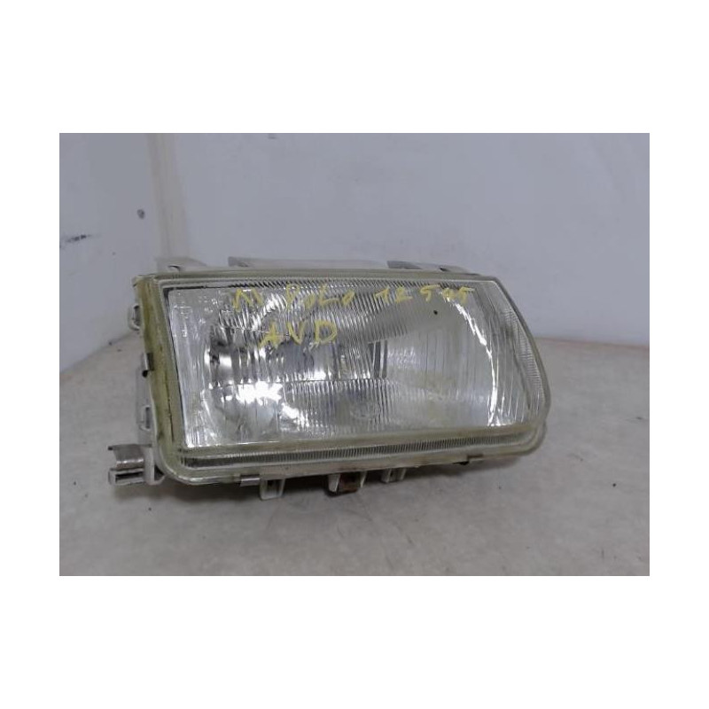 Optique avant principal droit (feux)(phare) VOLKSWAGEN POLO 3 PHASE 1 d’occasion