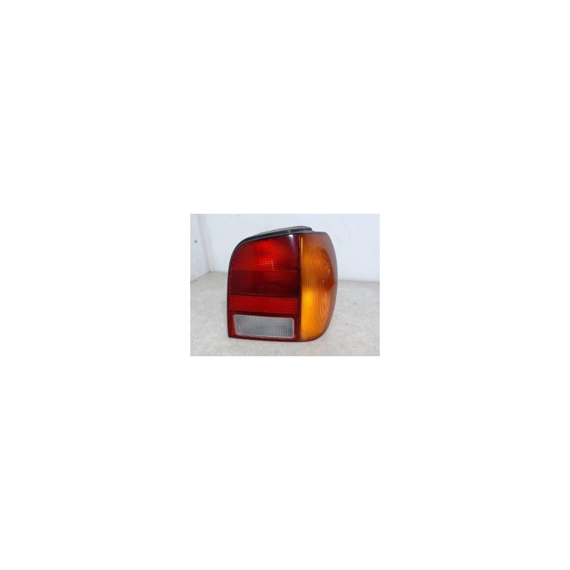 Feu arriere principal droit (feux) VOLKSWAGEN POLO 3 PHASE 1 d’occasion