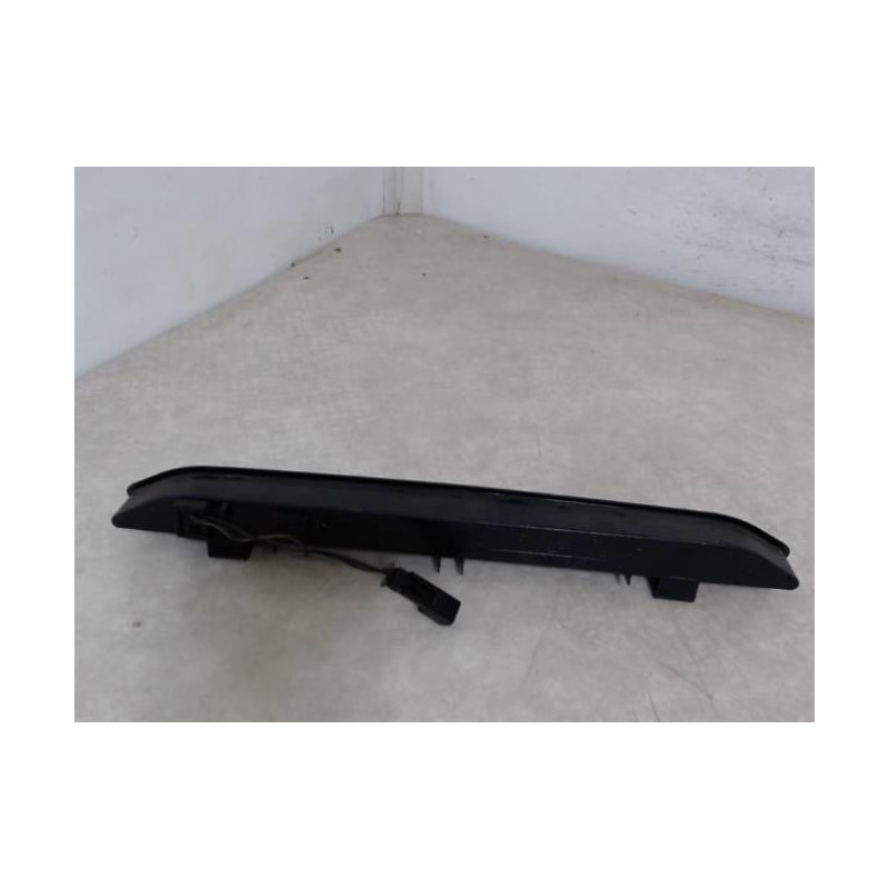 Feu arriere stop central OPEL ZAFIRA A PHASE 2 d’occasion