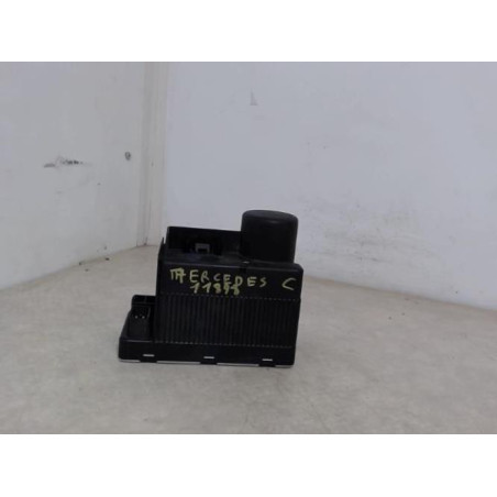 Boitier de centralisation MERCEDES CLASSE C 203 PHASE 1 d’occasion