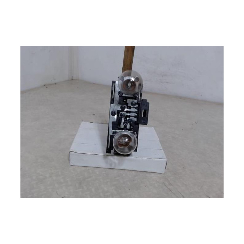 Platine feu arriere droit ALFA ROMEO 145 PHASE 1 d’occasion