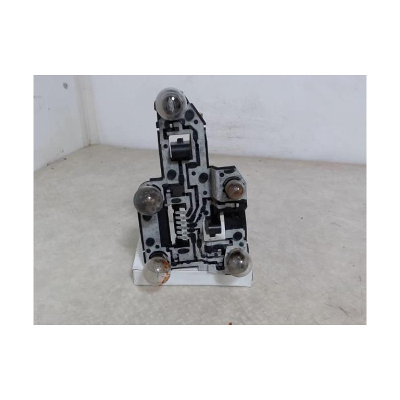 Platine feu arriere gauche SEAT IBIZA 2 PHASE 1 d’occasion