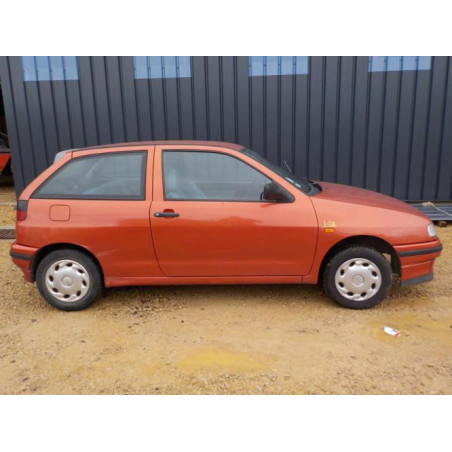 Platine feu arriere gauche SEAT IBIZA 2 PHASE 1 d’occasion