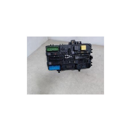 Porte fusible OPEL ASTRA H PHASE 1 d’occasion