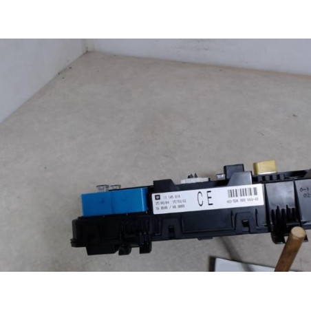 Porte fusible OPEL ASTRA H PHASE 1 d’occasion