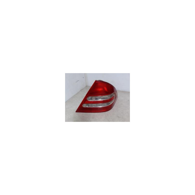 Feu arriere principal droit (feux) MERCEDES CLASSE C 203 PHASE 1 d’occasion