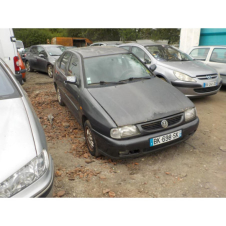 Retroviseur gauche VOLKSWAGEN POLO 3 CLASSIC/FLIGHT d’occasion