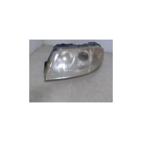 Optique avant principal gauche (feux)(phare) VOLKSWAGEN PASSAT 4 PHASE 2 BREAK d’occasion