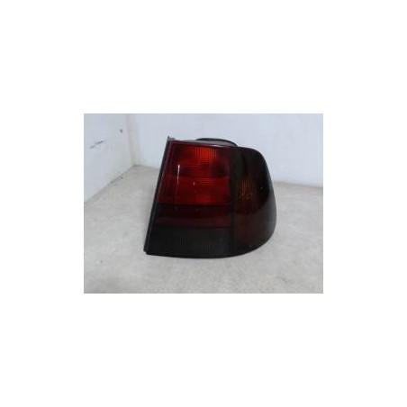 Feu arriere principal droit (feux) VOLKSWAGEN POLO 3 CLASSIC/FLIGHT d’occasion
