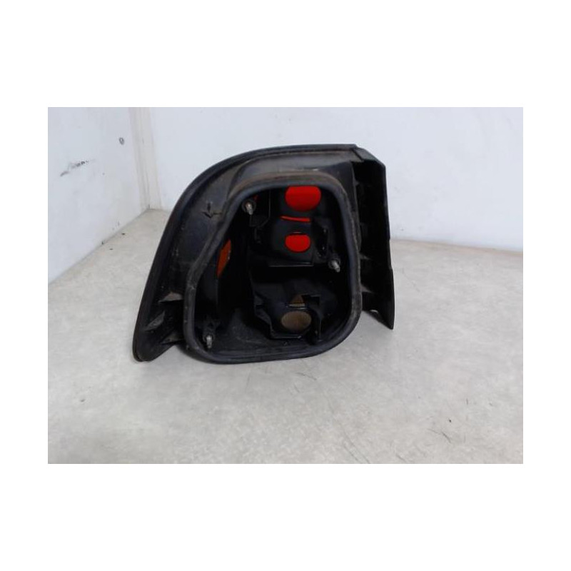Feu arriere principal droit (feux) VOLKSWAGEN POLO 3 CLASSIC/FLIGHT d’occasion