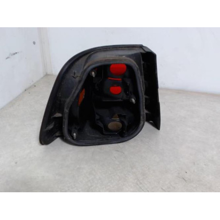 Feu arriere principal droit (feux) VOLKSWAGEN POLO 3 CLASSIC/FLIGHT d’occasion