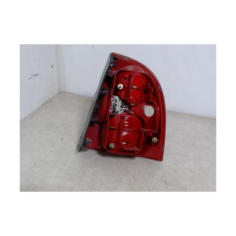 Feu arriere principal gauche (feux) VOLKSWAGEN PASSAT 4 PHASE 2 d’occasion