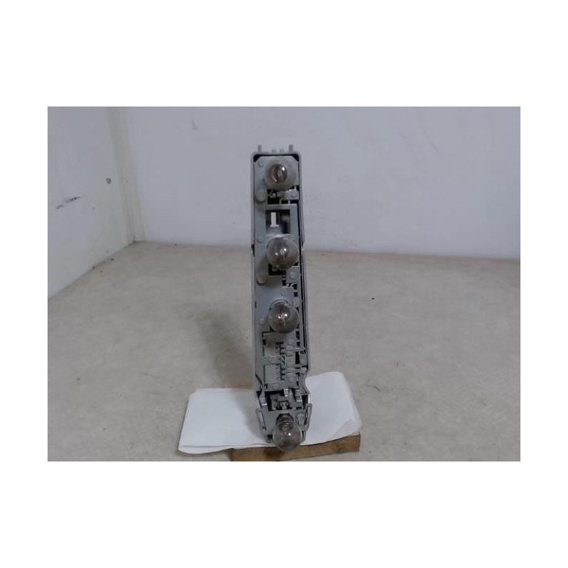 Platine feu arriere gauche FORD ESCORT 6 BREAK d’occasion