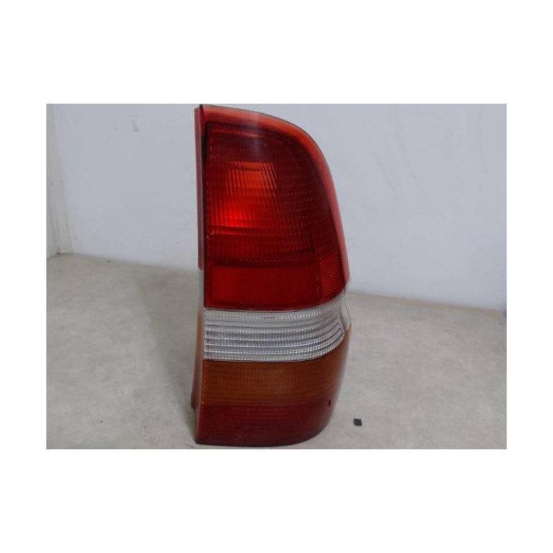 Feu arriere secondaire droit (feux) FORD ESCORT 6 BREAK d’occasion