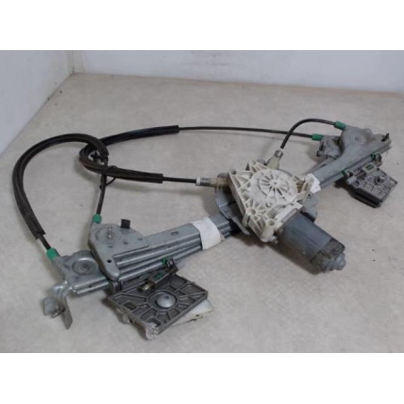 Leve vitre electrique avant droit PEUGEOT 206 PHASE 1 CABRIOLET d’occasion