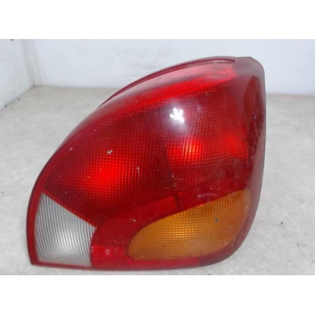 Feu arriere principal droit (feux) FORD FIESTA 4 PHASE 1 d’occasion