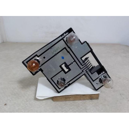 Platine feu arriere droit FORD FIESTA 4 PHASE 1 d’occasion
