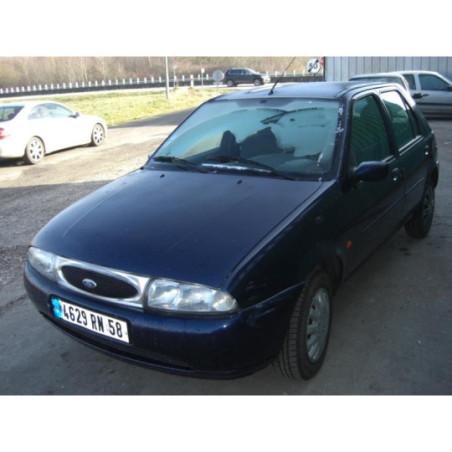 Platine feu arriere droit FORD FIESTA 4 PHASE 1 d’occasion