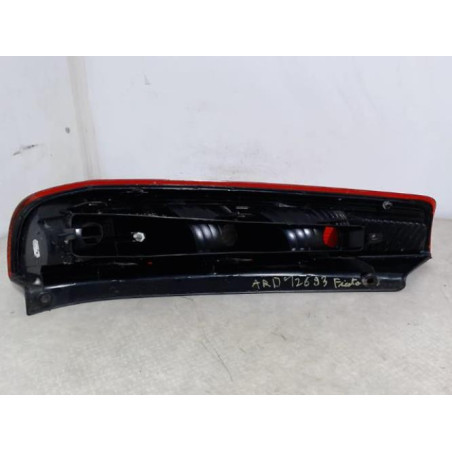 Feu arriere principal droit (feux) FORD FIESTA 5 PHASE 1 d’occasion
