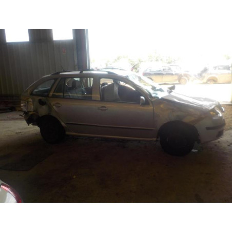 Optique avant principal gauche (feux)(phare) SKODA FABIA 1 PHASE 2 BREAK d’occasion