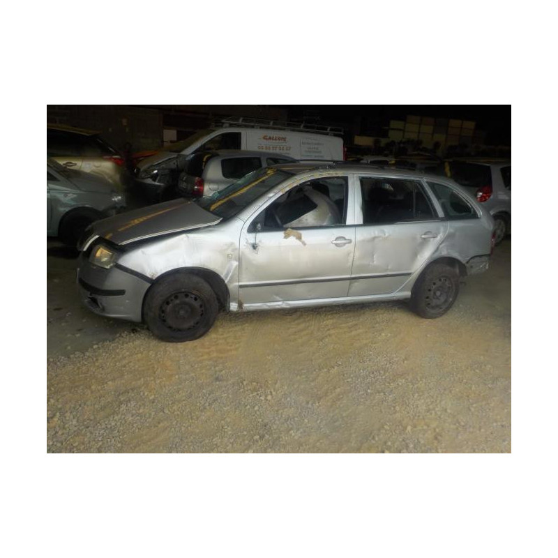 Optique avant principal gauche (feux)(phare) SKODA FABIA 1 PHASE 2 BREAK d’occasion