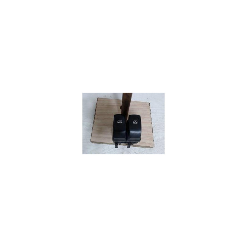 Interrupteur de leve vitre avant gauche RENAULT LAGUNA 2 PHASE 2 d’occasion