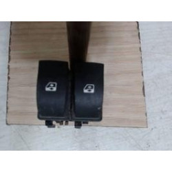 Interrupteur de leve vitre avant gauche RENAULT LAGUNA 2 PHASE 1 d’occasion