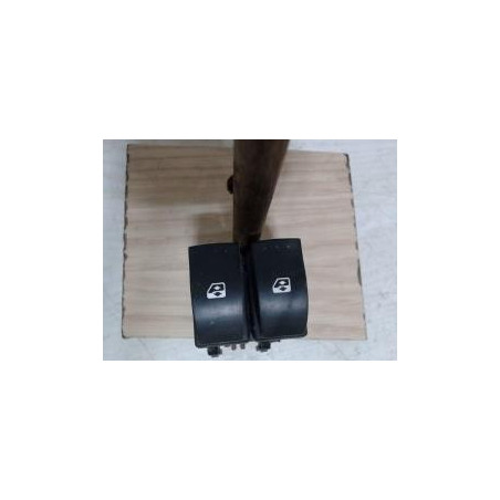 Interrupteur de leve vitre avant gauche RENAULT LAGUNA 2 PHASE 1 BREAK d’occasion