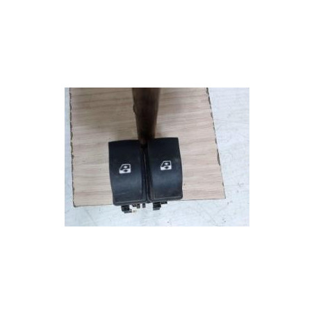 Interrupteur de leve vitre avant gauche RENAULT LAGUNA 2 PHASE 1 d’occasion