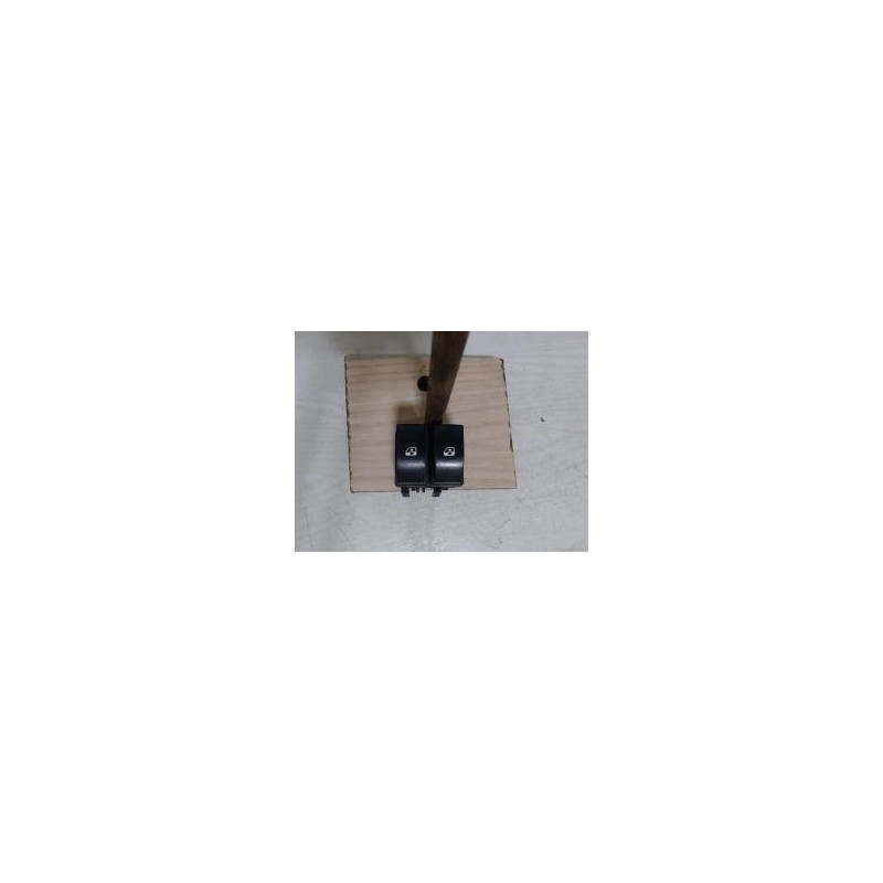 Interrupteur de leve vitre avant gauche RENAULT LAGUNA 2 PHASE 1 d’occasion