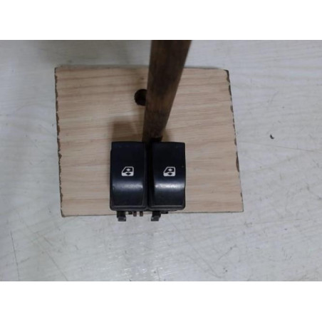 Interrupteur de leve vitre avant gauche RENAULT LAGUNA 2 PHASE 1 d’occasion