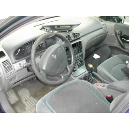 Interrupteur de leve vitre avant gauche RENAULT LAGUNA 2 PHASE 1 BREAK d’occasion