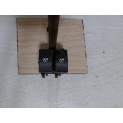 Interrupteur de leve vitre avant gauche RENAULT LAGUNA 2 PHASE 2 BREAK d’occasion