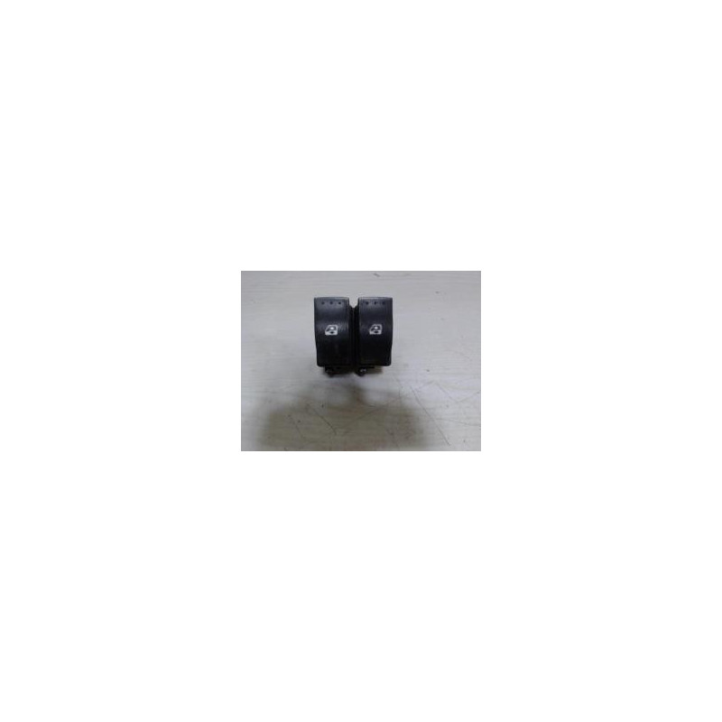 Interrupteur de leve vitre avant gauche RENAULT LAGUNA 2 PHASE 1 BREAK d’occasion