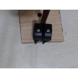 Interrupteur de leve vitre avant gauche RENAULT LAGUNA 2 PHASE 1 d’occasion