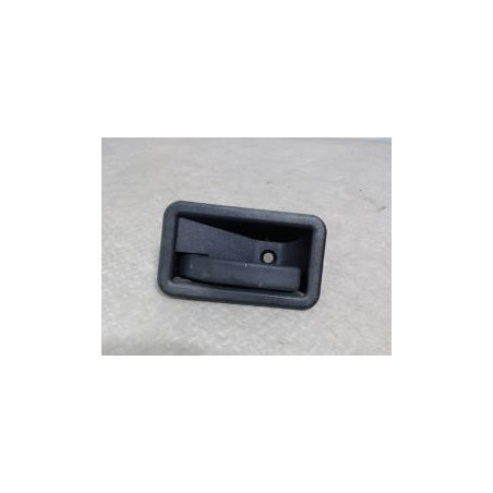 Poignee interieur avant gauche RENAULT CLIO 1 PHASE 1 d’occasion