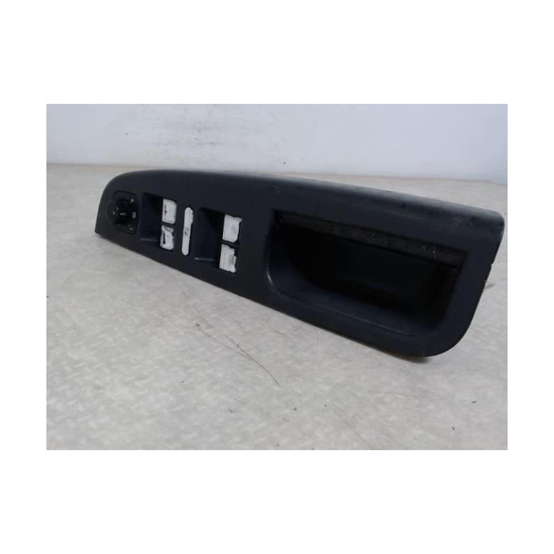 Interrupteur de leve vitre avant gauche VOLKSWAGEN GOLF 5 d’occasion
