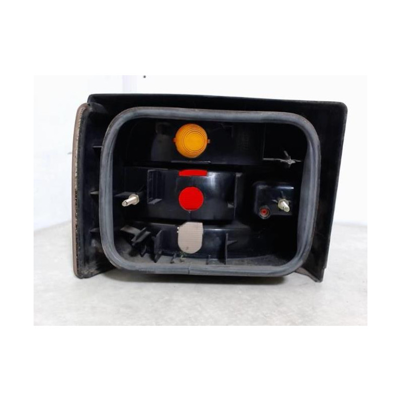 Feu arriere principal droit (feux) RENAULT R19 PHASE 2 d’occasion