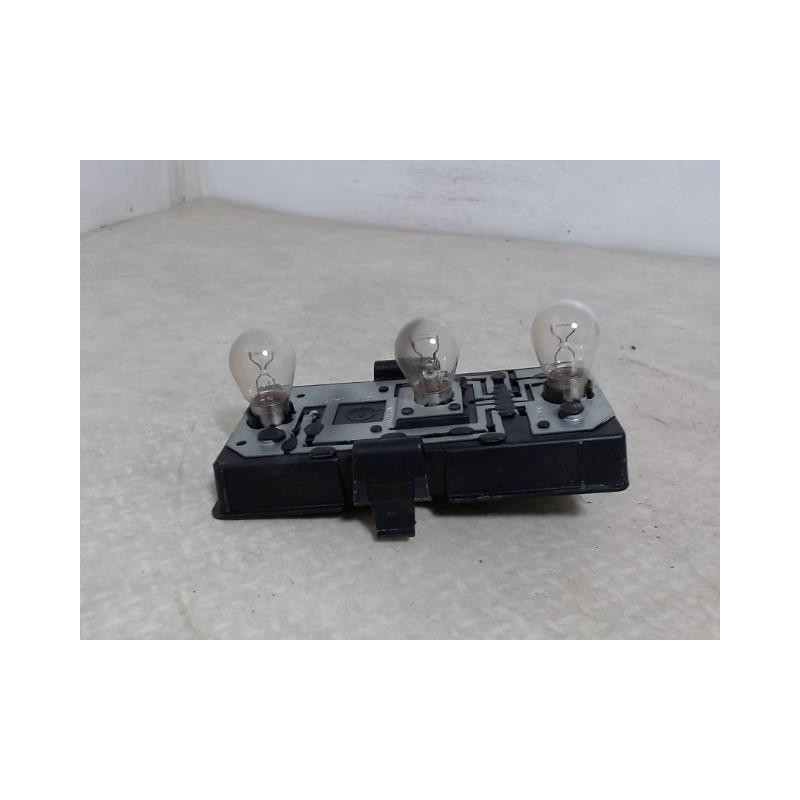 Platine feu arriere droit RENAULT R19 PHASE 2 d’occasion