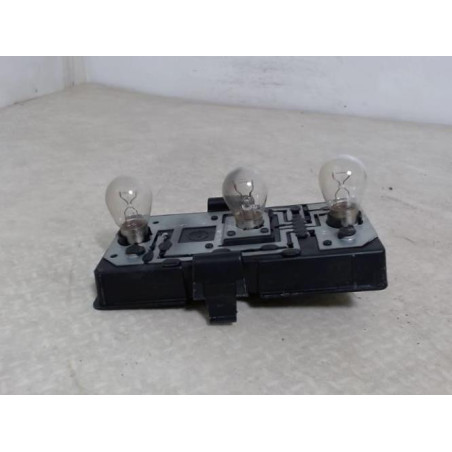 Platine feu arriere droit RENAULT R19 PHASE 2 d’occasion