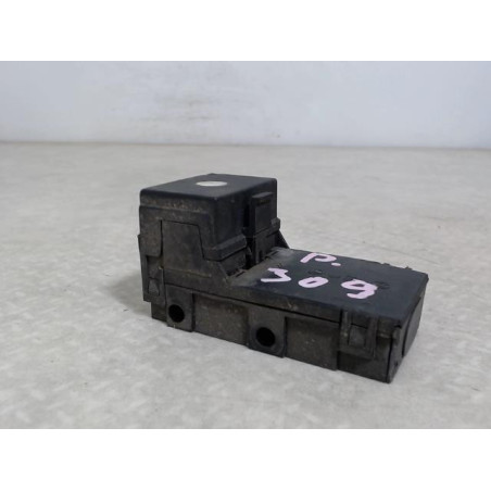 Porte fusible PEUGEOT 309 PHASE 1 d’occasion