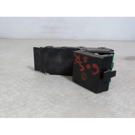 Porte fusible PEUGEOT 605 PHASE 2 d’occasion